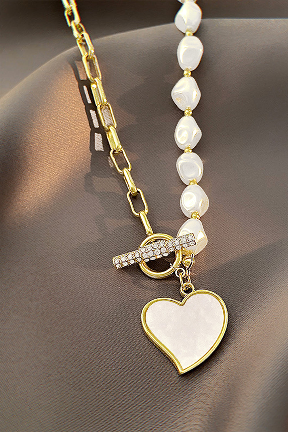 Gold Heart Shape Pendant Rhinestone Decor Pearl Chain Necklace