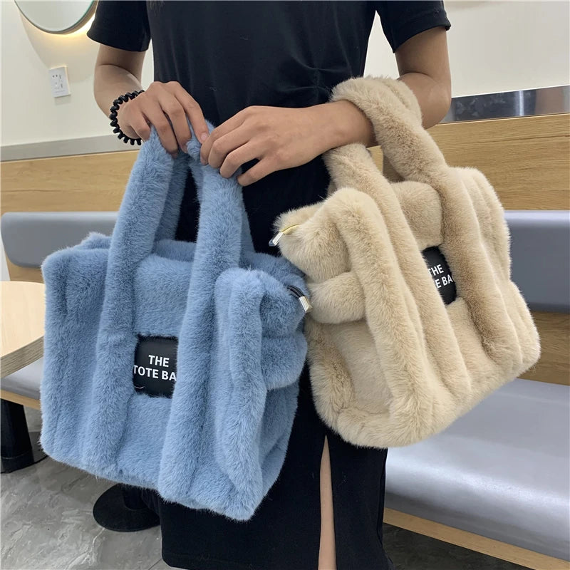 Winter Woolen Faux Fur Teddy Curl Plush the Tote Bag Retro Large Capacity Handbag Simple Shoulder Designer Women Black Handbag